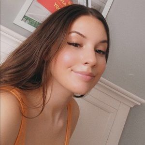 Meet your Posher, Francesca